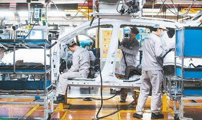 新冠肺炎疫情沖擊全球經(jīng)濟(jì)，中國(guó)復(fù)工復(fù)產(chǎn)帶來(lái)希望