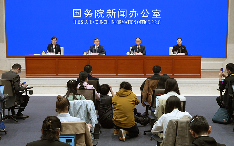 國新辦發(fā)布會回應新冠病毒溯源研究情況，權威解答關切