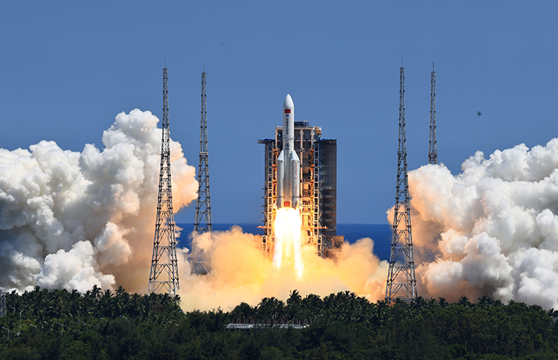 習(xí)近平引領(lǐng)統(tǒng)籌疫情防控與經(jīng)濟(jì)社會(huì)發(fā)展，成效顯著