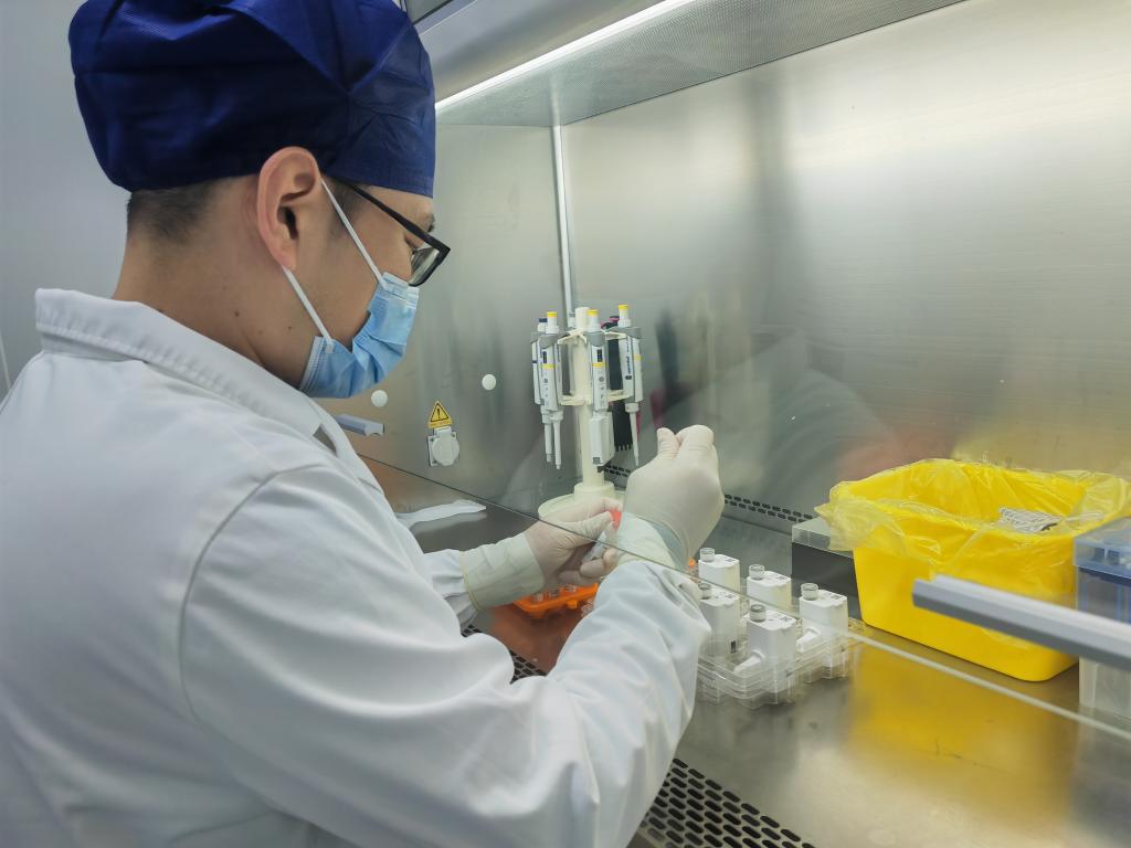 流感季來臨多地進入高發(fā)期，如何應(yīng)對流感與學校聚集性疫情？