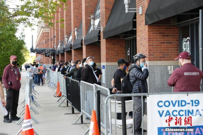 美國多地確診病例激增，未接種疫苗者數(shù)量增加成主因