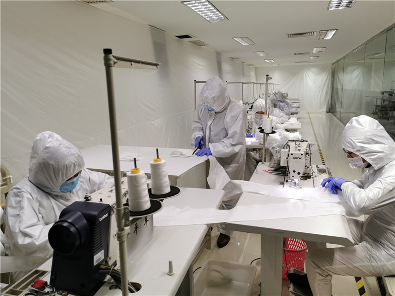 疫情告急防護(hù)物資短缺 七匹狼領(lǐng)軍企業(yè)緊急響應(yīng)承接任務(wù)