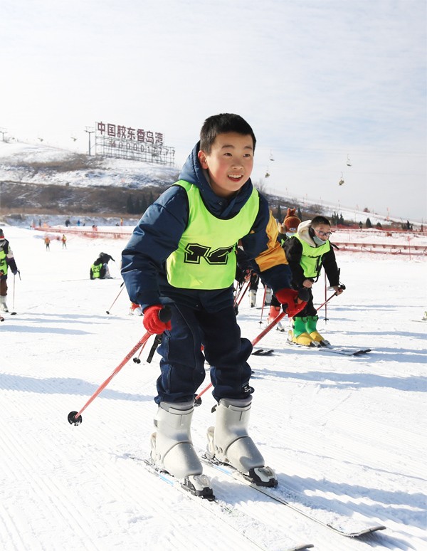 北京冬奧會(huì)影響力大，冰雪運(yùn)動(dòng)成春節(jié)假期新選擇，冰雪經(jīng)濟(jì)漸壯大