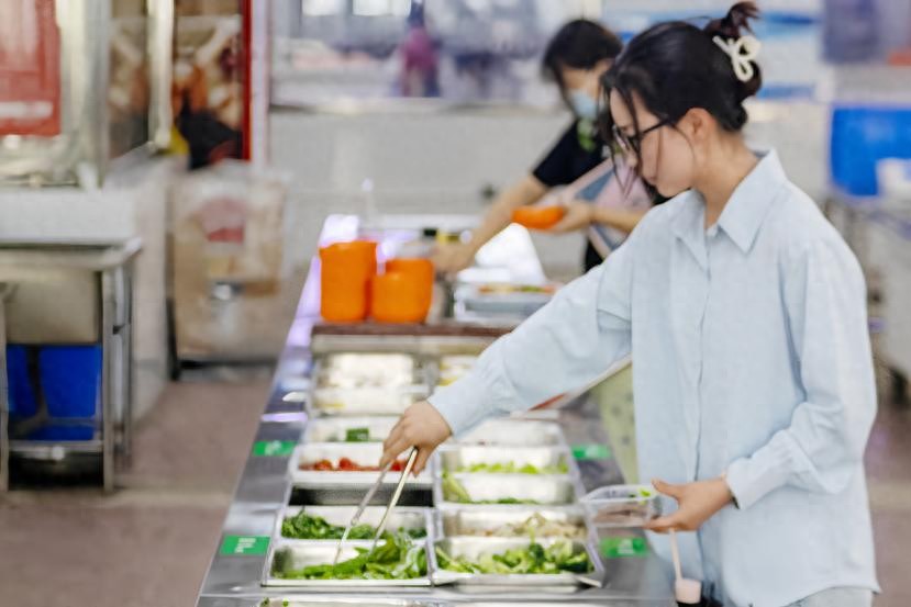 長沙理工大學(xué)食堂創(chuàng)新舉措，助力師生科學(xué)減脂