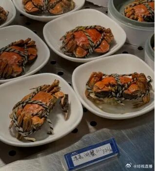 浙江大學(xué)食堂螃蟹價(jià)親民引熱議，校內(nèi)校外均可就餐