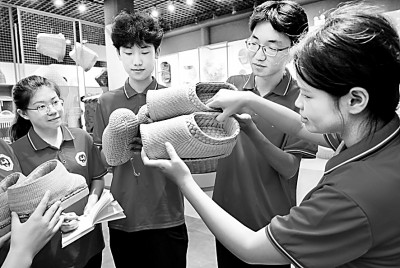 大學(xué)社團(tuán)：多樣活動(dòng)助力成長(zhǎng)，新生快來(lái)查收這份參與指南