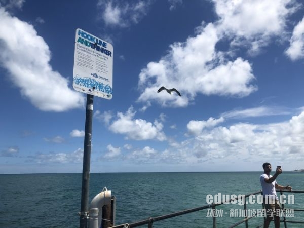 加拿大滑鐵盧大學(xué)學(xué)費詳情，各專業(yè)及留學(xué)階段費用大不同