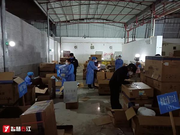 百色右江區(qū)衛(wèi)健局全力保障疫情防控醫(yī)療物資，分工明確高效調(diào)度