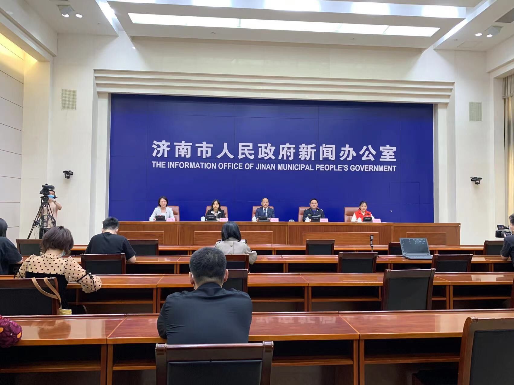 濟(jì)南5月4日新增本土確診1例無癥狀13例，疫情防控形勢趨穩(wěn)向好