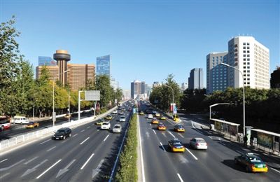 APEC 單雙號限行引爭論，過半北京人支持長期限號？